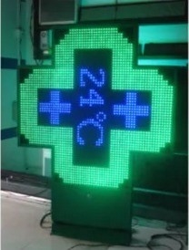 P16 P20 Pixéis 3D LED Farmácia Cross Display Sign com RS232 RF Comunicação de Controle