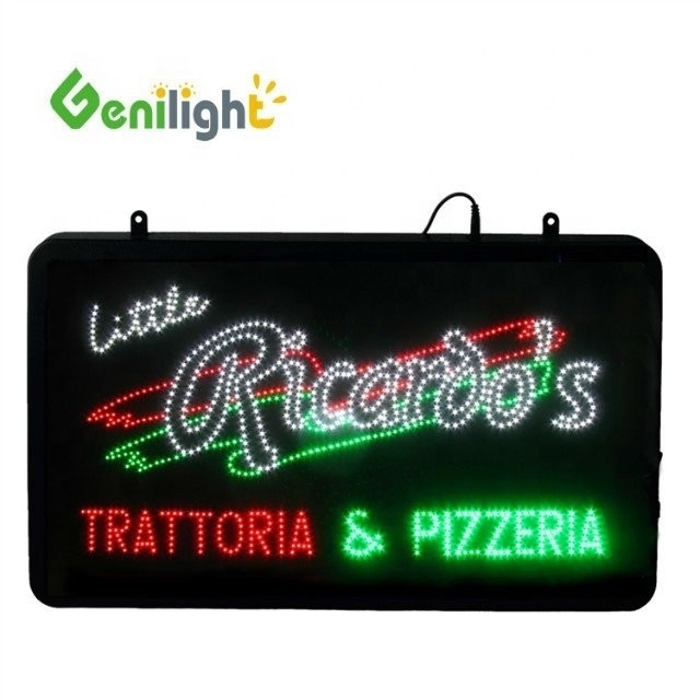 Sinalização LED personalizada em cores para interiores na Little Ricardo's Trattoria Pizzeria